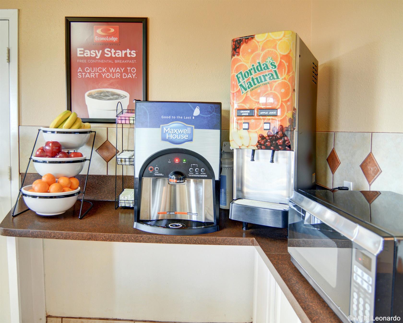 Super 8 By Wyndham Decatur Texas Hotel Екстериор снимка